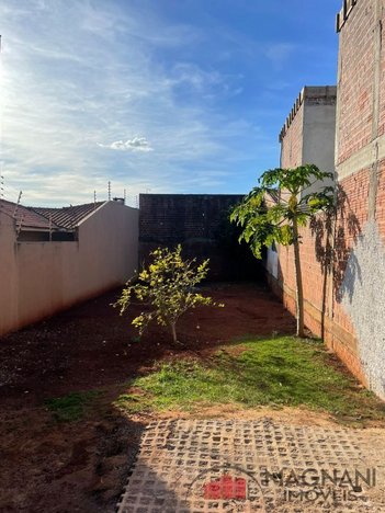 land_lot em Rua Vereador João Luiz Fabre, Jardim Oriental - Maringá - PR