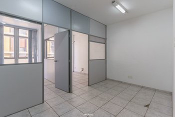 office em Rua Ferreira Penteado, Centro - Campinas - SP