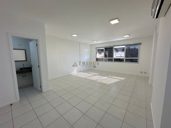 office em Rua Souza Dutra, Estreito - Florianópolis - SC