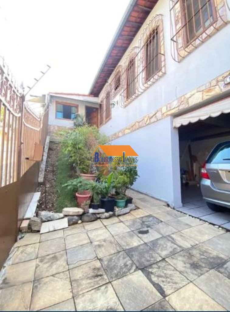 Casa com 2 quartos — Santa Amélia, Belo Horizonte