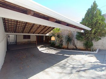 house em Rua dos Canoeiros, Santa Mônica - Belo Horizonte - MG