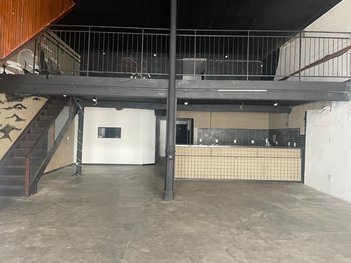 business em Rua Doutor Nelson de Sá Earp, Centro - Petrópolis - RJ