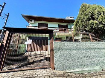 house em Rua Vereador Dercy Dias da Rosa, São Victor COHAB - Caxias do Sul - RS