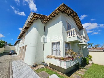 house em Rua Coronel José Carvalho de Oliveira, Uberaba - Curitiba - PR