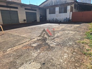 industrial em Rua Armando de Salles Oliveira, Centro - Araraquara - SP