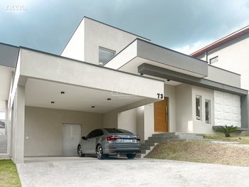 house em Rua Tadeu Salgado Ivahy Badaró, Condomínio Residencial Colinas do Paratehy - São José dos Campos - SP