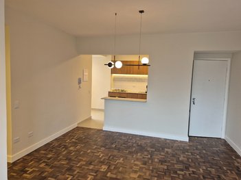 apartment em Rua Comendador Fontana, Centro Cívico - Curitiba - PR