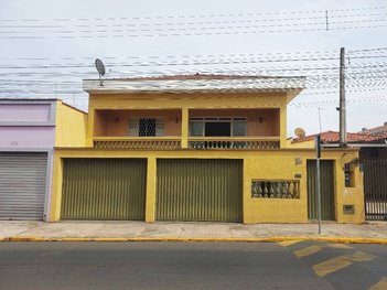 house em Avenida Presidente Getúlio Vargas, Santa Cruz - São Pedro - SP