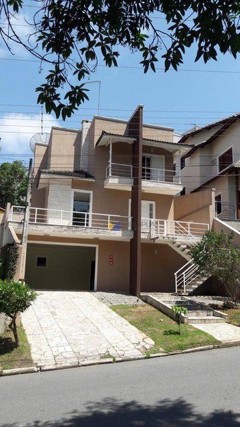 house em Rua Tomi Saburo Yamamoto, Jardim das Cerejeiras - Arujá - SP
