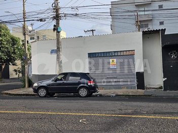business em Avenida Salomão Abrahão, Santa Mônica - Uberlândia - MG