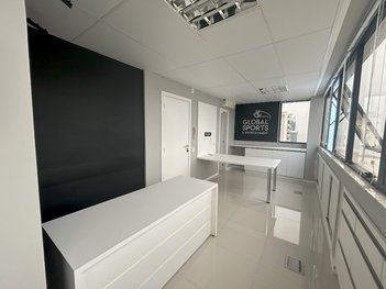 office em Doutor Heitor Blum, Estreito - Florianópolis - SC