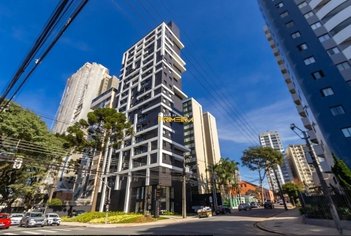 apartment em Rua Guilherme Pugsley, Água Verde - Curitiba - PR