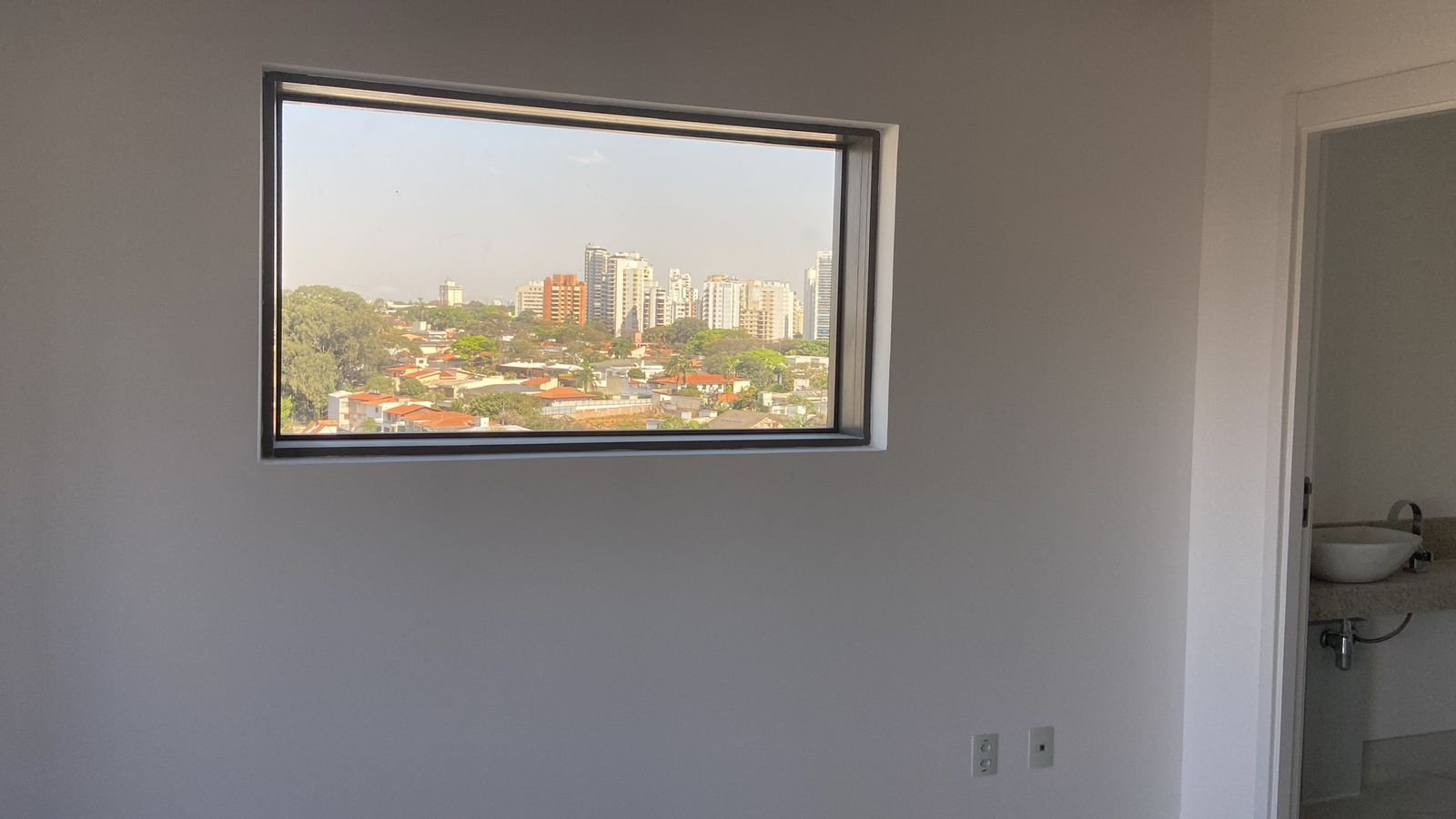 img0