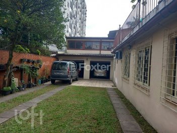 house em Rua Ponche Verde, Medianeira - Porto Alegre - RS