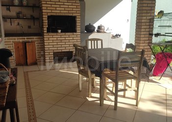 house em Rua 3130, Centro - Balneário Camboriú - SC