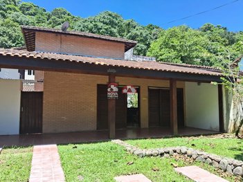 house em Rua Bolívia, Jardim Adalgisa - Caraguatatuba - SP