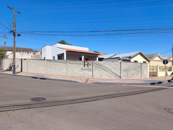 house em Avenida Waldir de Azevedo, Parigot de Souza 2 - Londrina - PR