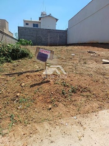 land_lot em Rua Izabel Barros Tavares, Residencial Vale das Palmeiras - Varginha - MG