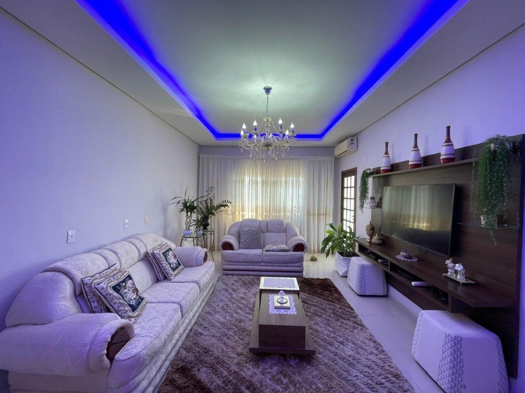 50adeab7-29fc-42bc-bdfa-85b50fc82e49