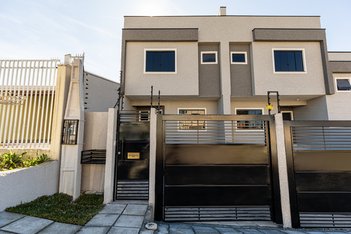 house em Rua Fidelino Figueiredo, Fazendinha - Curitiba - PR