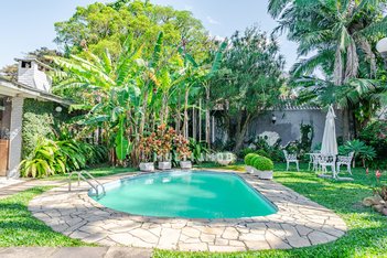 house em Rua Leblon, Ipanema - Porto Alegre - RS