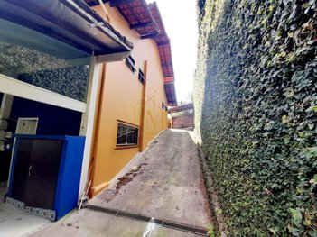 house em Rua Doutor Henrique Castrioto, Castelanea - Petrópolis - RJ