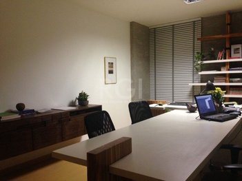 office em Castro Alves, Independência - Porto Alegre - RS