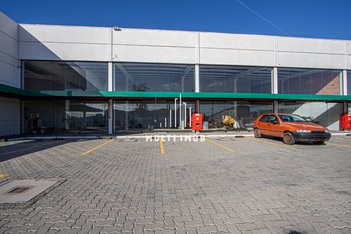 business em Avenida Francisco Silveira Bitencourt, Sarandi - Porto Alegre - RS