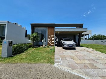 house em Rua Rio Camisas, Centro - Xangri-Lá - RS