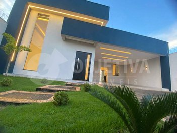house em Avenida Yuri Resende Miranda, Novo Mundo - Uberlândia - MG