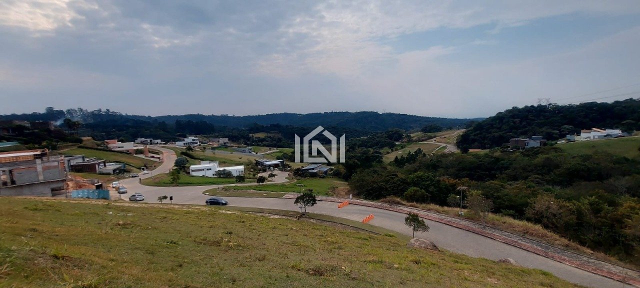terreno em aclive a venda no condominio vila da mata em sao roque
