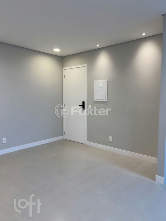 f8891643