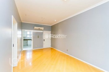 apartment em Rua Itapeva, Passo da Areia - Porto Alegre - RS