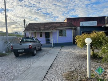 house em Rua Nivaldo José de Andrade, Jardim Santiago - São José - SC