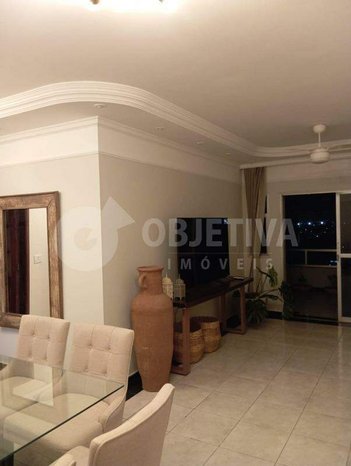 apartment em Rua Tapuirama, Osvaldo Rezende - Uberlândia - MG