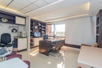 office em Avenida Coronel Lucas de Oliveira, Boa Vista - Porto Alegre - RS