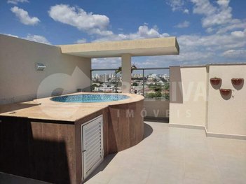 apartment em Avenida Morum Bernardino, Presidente Roosevelt - Uberlândia - MG