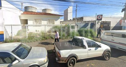 house em Avenida Cesário Alvim, Centro - Uberlândia - MG