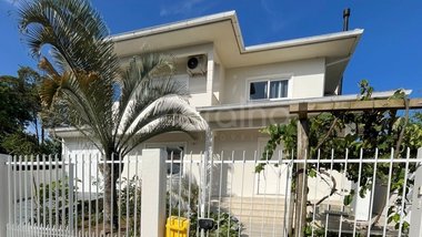 house em Servidão Nossa Senhora de Guadalupe, Campeche - Florianópolis - SC