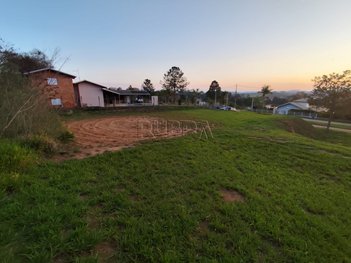 land_lot em Rodovia Leonídio de Souza Barros, Fazenda Floresta - Alambari - SP
