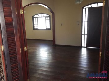 house em Avenida Carlos Drummond de Andrade, Jardim Santa Maria - Jacareí - SP