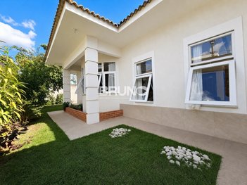 house em Rua Silvio Mageste da Silva, Morada da Colina - Resende - RJ
