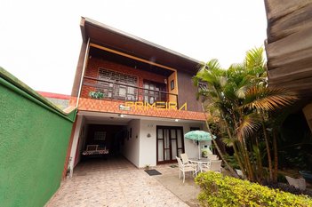 house em Rua Amazonas de Souza Azevedo, Bacacheri - Curitiba - PR