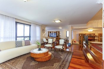 apartment em Avenida Silva Jardim, Água Verde - Curitiba - PR