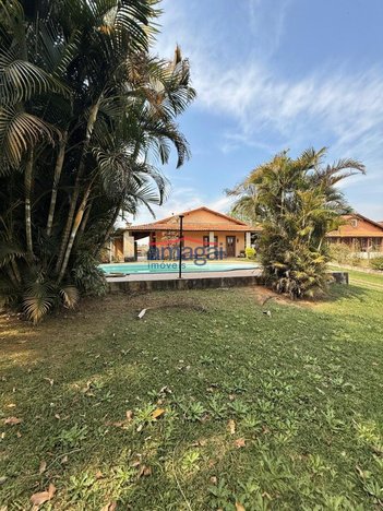 agricultural em Avenida Rodolfo Prinet, Veraneio Irajá - Jacareí - SP