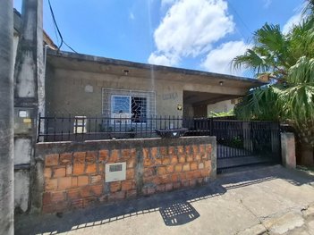 house em Rua 13 de Junho, Praça - Tijucas - SC