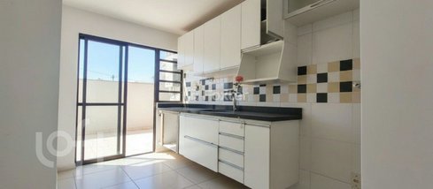 house em Rua Heitor Kramer, Guarujá - Porto Alegre - RS
