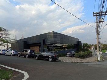 business em Avenida Doutor Moraes Salles, Jardim Itamarati - Campinas - SP