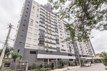 apartment em Rua Bezerra de Menezes, Passo da Areia - Porto Alegre - RS
