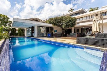 house em Alameda Mantiqueira, Alphaville - Santana de Parnaíba - SP